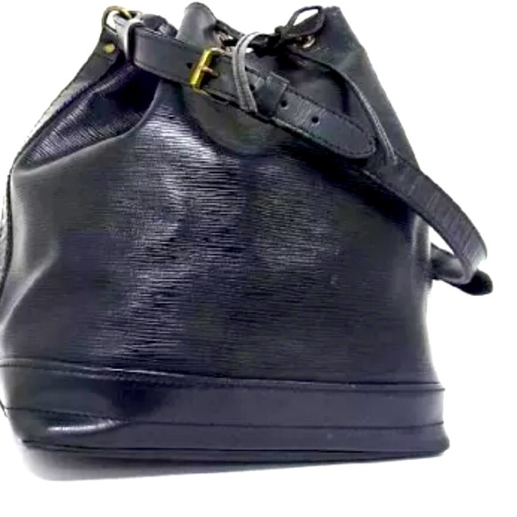 🔥🔥🔥LV🔥🔥🔥EPI NOE BAG🔥🔥🔥 - Picture 1 of 9